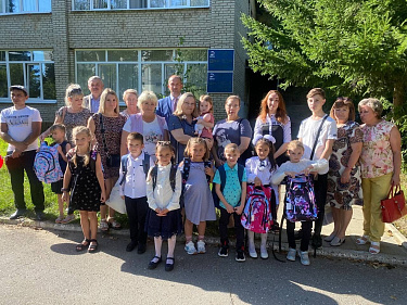 Традиционная акция «Школьный портфель» стартовала в Саянске.